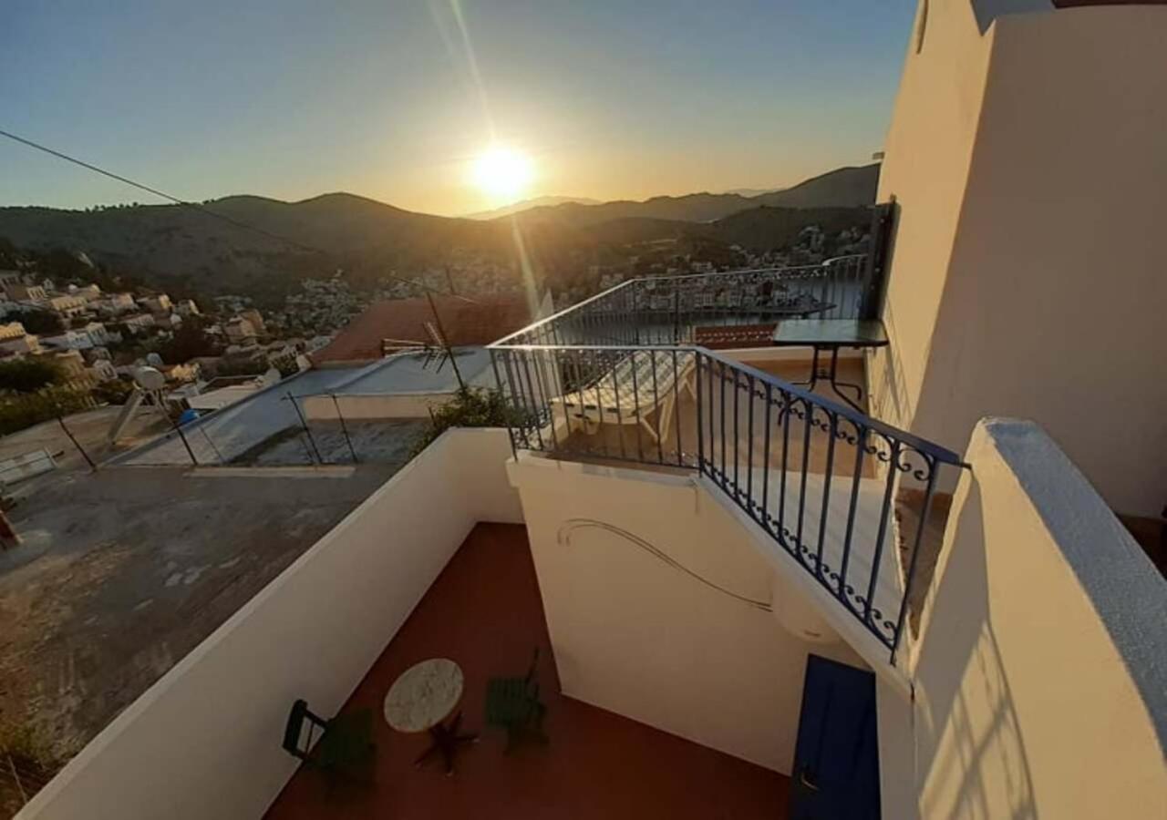 Symi Breeze Villa 外观 照片